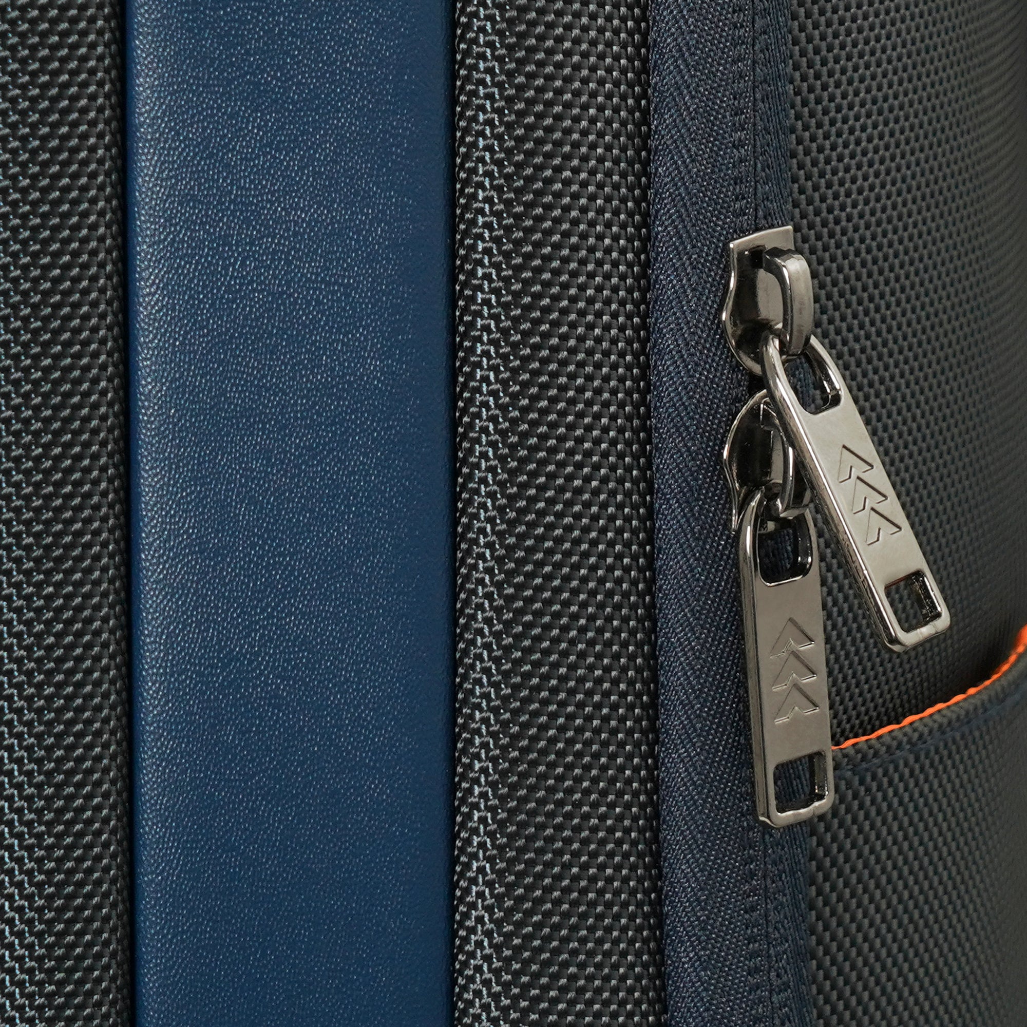 Monopack Medium 15.6 Inch Laptop Backpack